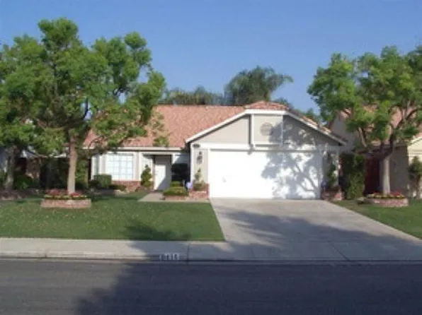 8416 Blue Heron Dr, Bakersfield, CA 93312
