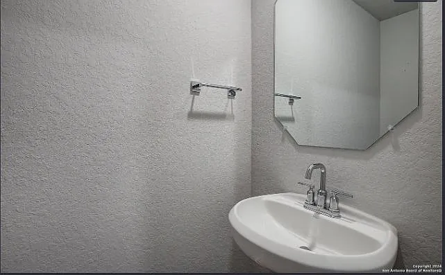 9883 Forestier Grn — Photo 22