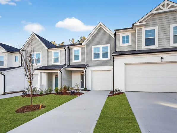 582 Barrington Row Ave, Zebulon, NC 27597