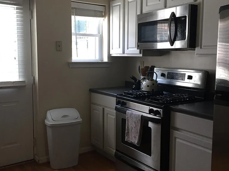 629 S Linwood Ave — Photo 5