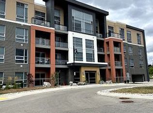 4040 Upper Middle Rd #323, Burlington, ON L7M0H2