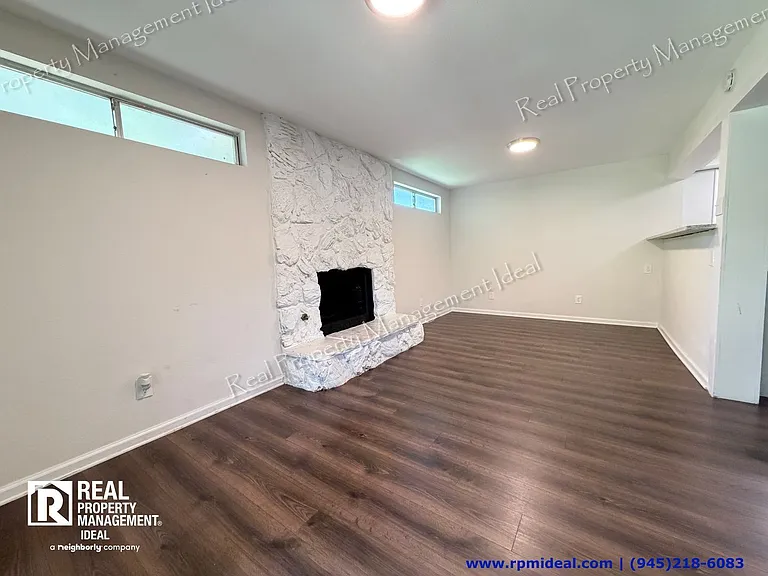 706 Jamestown Dr — Photo 7