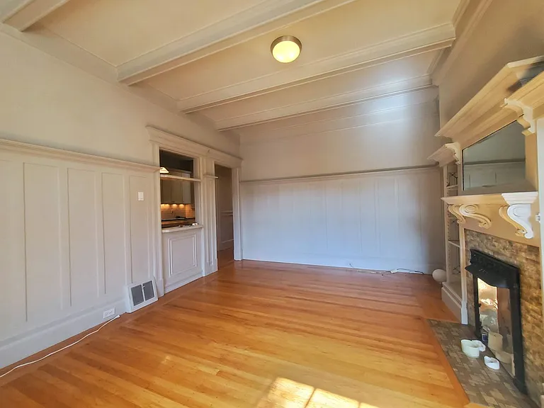 1126 Masonic Ave — Photo 3
