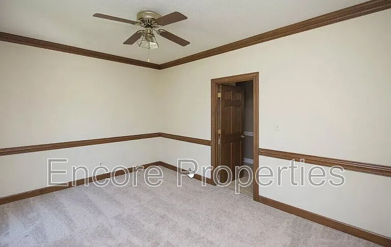 111 Whispering Pines Ct — Photo 10