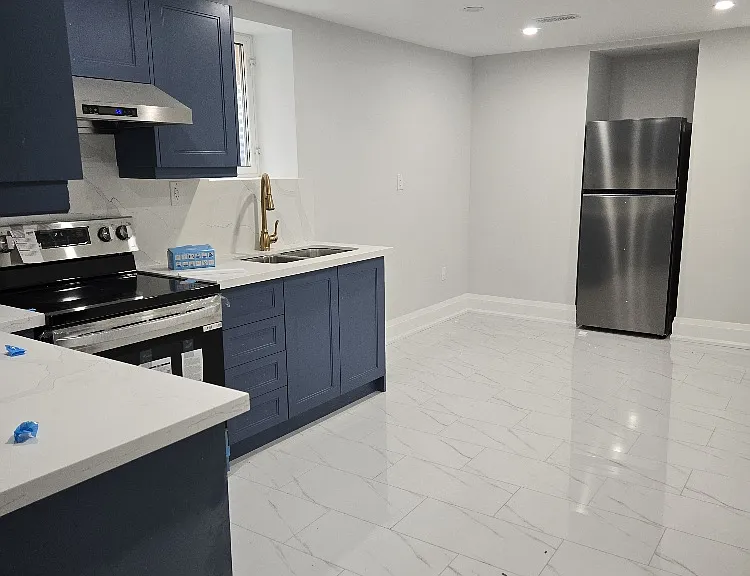 1136 Enchanted Cres #BASEMENT — Photo 2
