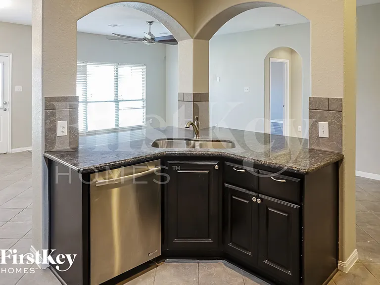297 Country Crossing Cir — Photo 10