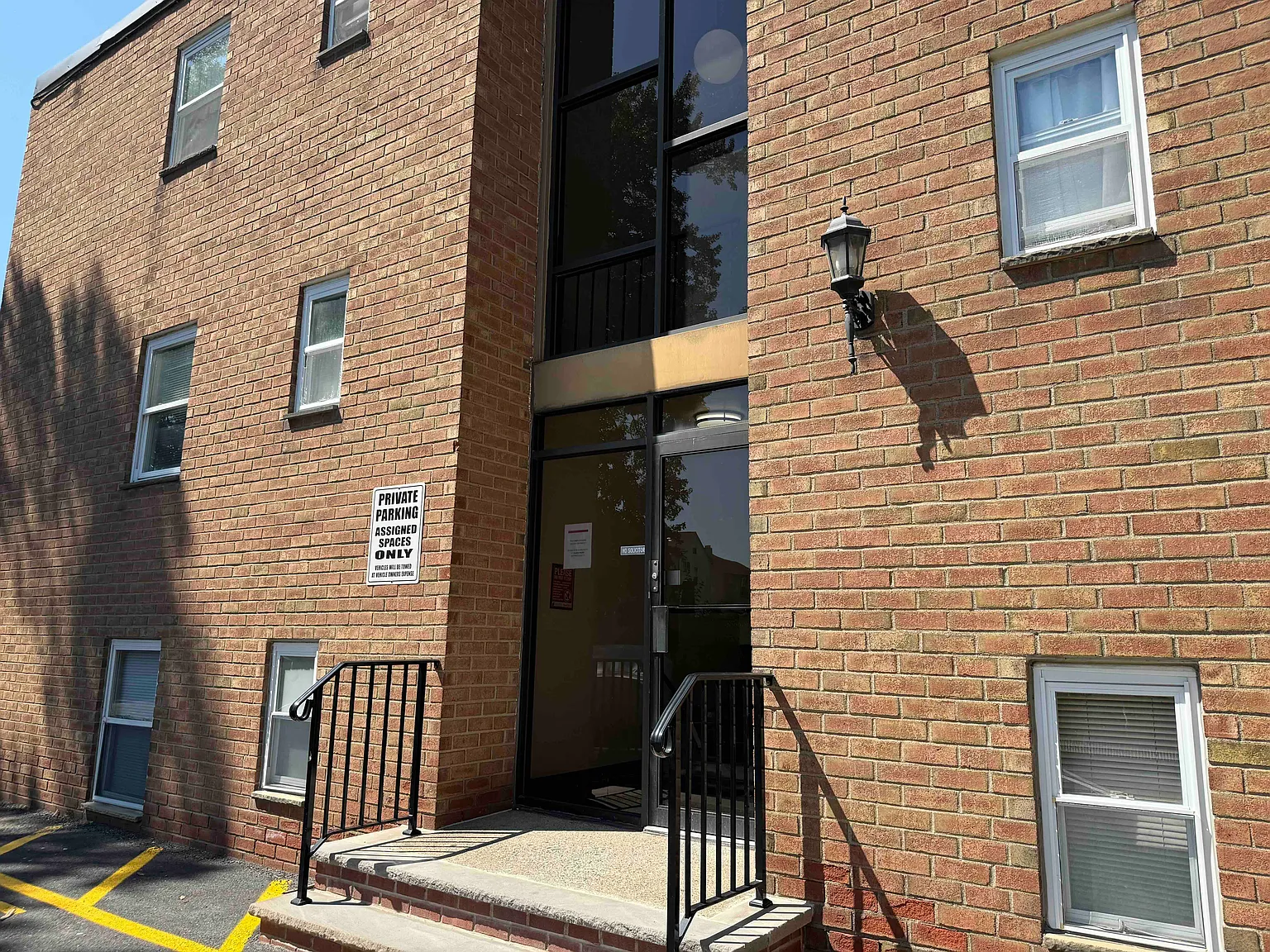 55 Teaneck — Photo 2