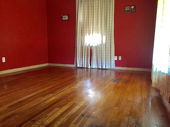 2nd image of 21931 Miller Ave