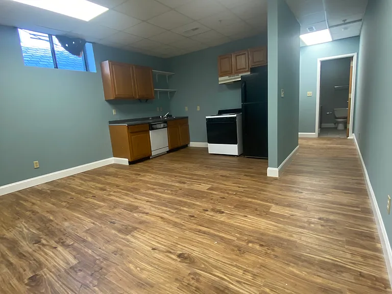 117 W Main St #201 — Photo 4