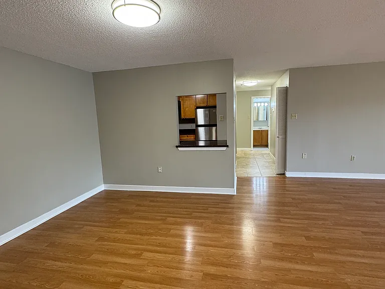 1151 Beacon St — Photo 21