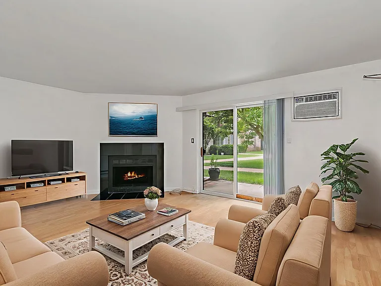 522 E Spruce Dr #1B — Photo 10