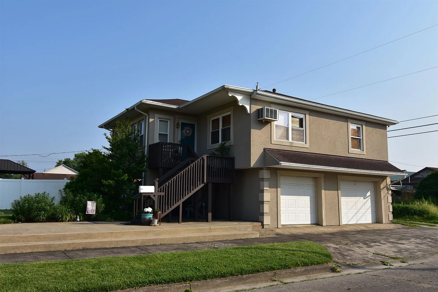 412 Pine St photo 1
