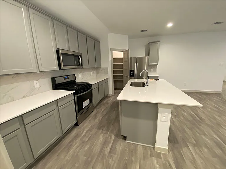 7023 Whispering Leaf St — Photo 7