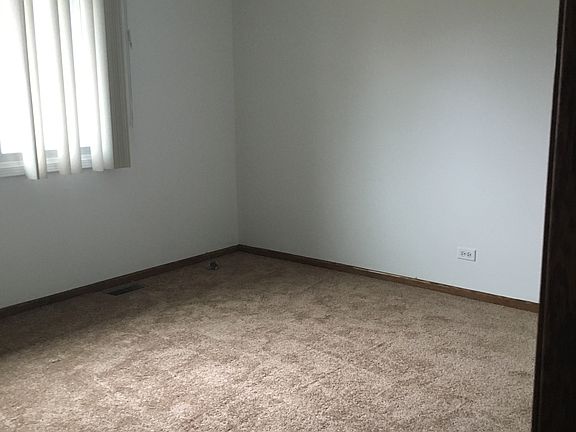 2nd image of 20720 S Woodlawn Ct