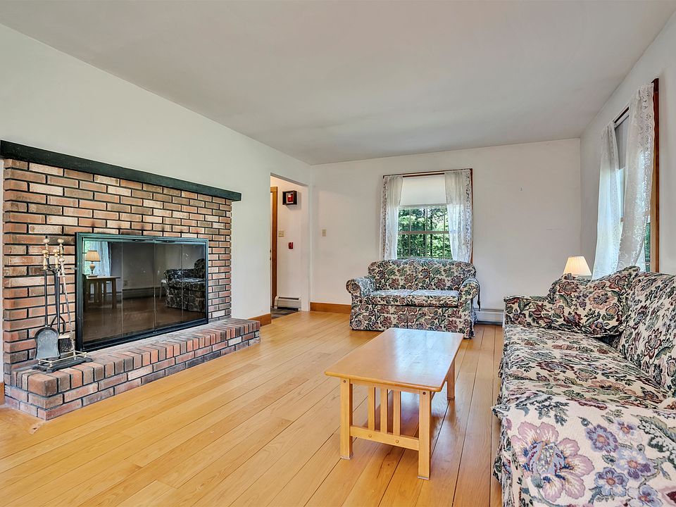 449 Depot Road, Tamworth, NH 03886 MLS 4962958 Zillow