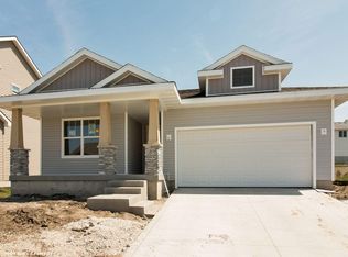 1895 SE Waddell Way, Waukee, IA 50263