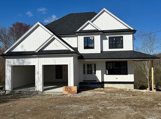 84 Pine St, Seekonk, MA 02771