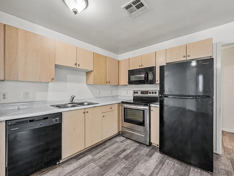 3065 N 67th Ave #148 — Photo 7