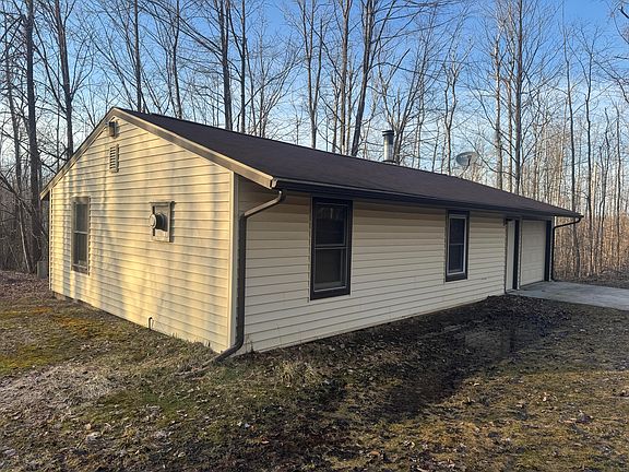 2nd image of 2477 Yordy Rd