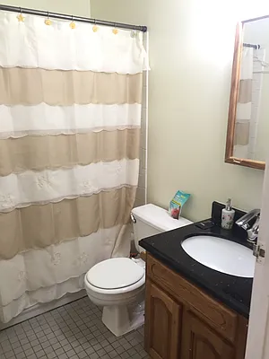 Rented by Bedford Realty USA Corp | media 15