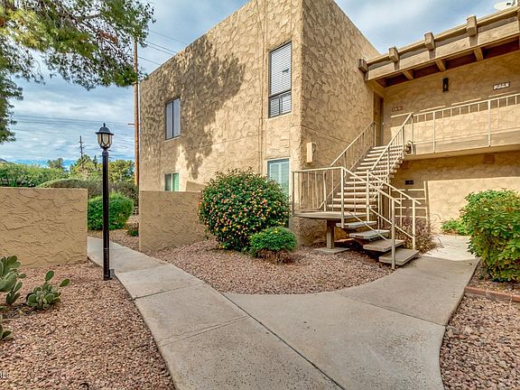 FRONT OF UNIT