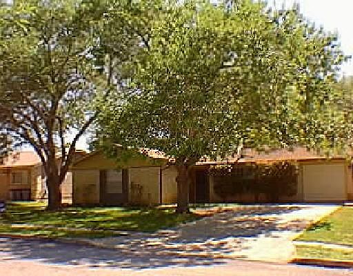 1st image of 6706 SPRING LARK DR