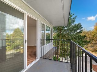 2000 California Ave SW #1B-1BA-700SQFT, Seattle, WA 98116