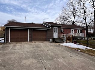 16 N Grim Mill Rd, Boyertown, PA 19512