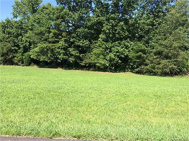 1st image of 210 Seven Springs Loop