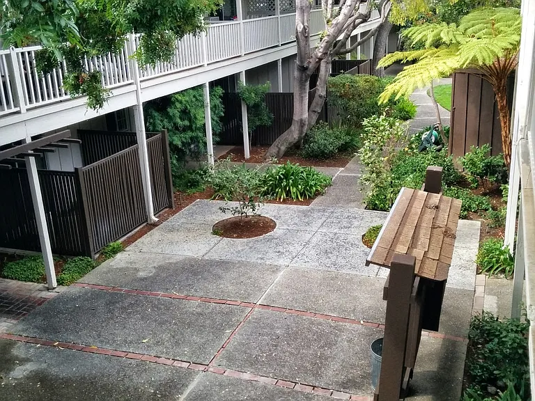 Casa Monterey Apartments — Photo 6