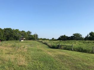 8157 Stonelick Rd, Maysville, KY 41056