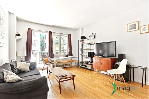 Rented by Compass | media 4