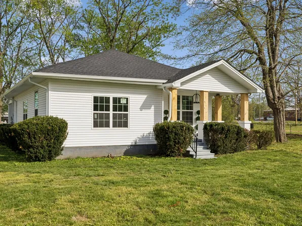 313 Portland Blvd, Portland, TN 37148