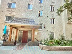 1125 N Washington St