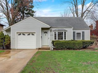 27904 Knickerbocker Rd, Bay Village, OH 44140