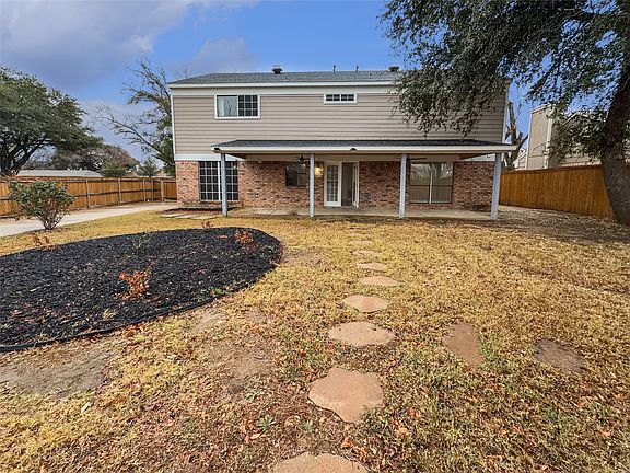 5th image of 1951 Pin Oak Dr