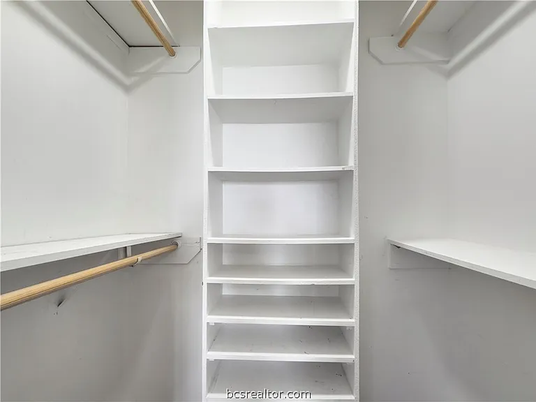 3003 Highwood Ln — Photo 15