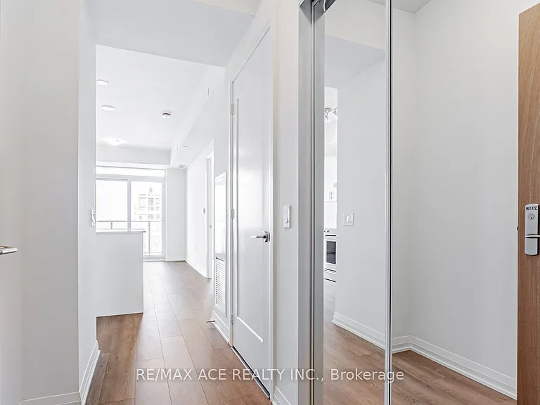 8960 Jane St #2318 — Photo 16