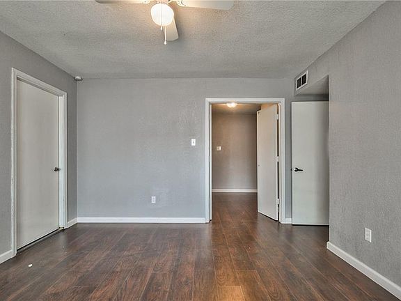5th image of 3806 Willowood Ln