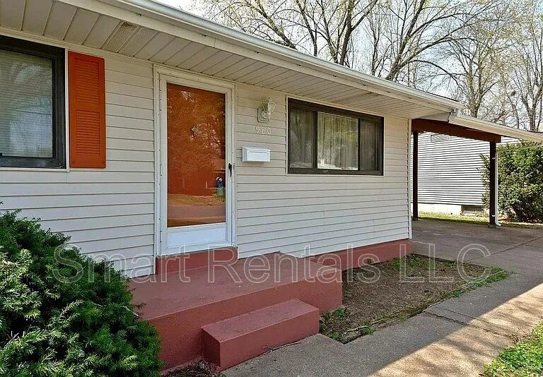 980 Manresa Ln — Photo 18