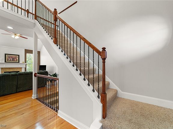2nd image of 9914 Creekside Way