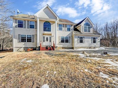 136 Yellow Birch Ln, Long Pond, PA, 18334