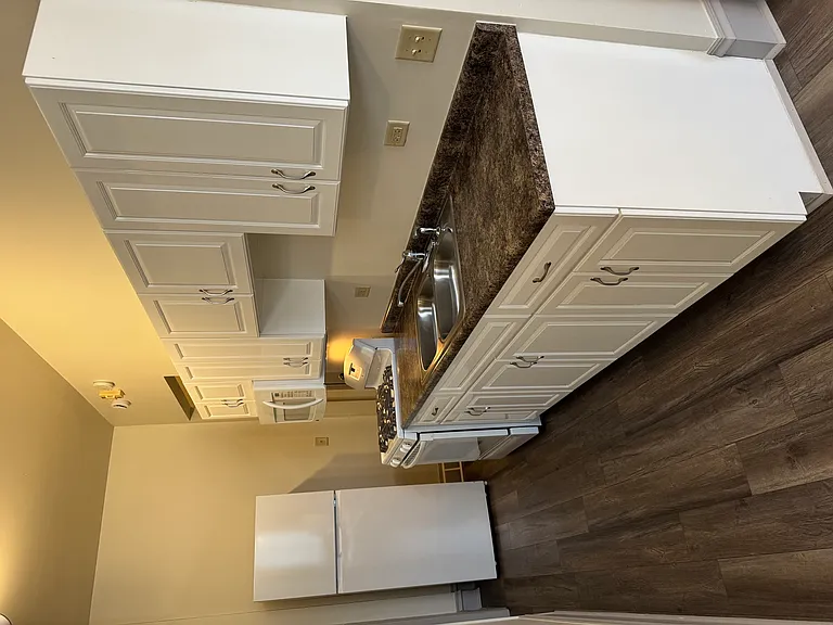204 E Washington St #204 — Photo 5