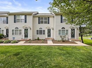 104 Amanda Ln, Bristol, TN 37620