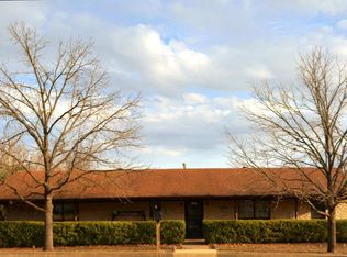 306 Ranchero Rd, Kerrville, TX 78028