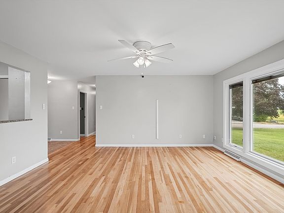 5th image of 702 Wilson Ave