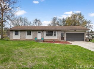 1785 Lilac Ct, Jenison, MI 49428
