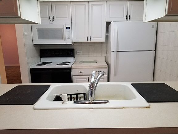 3rd image of 5009 135th St APT 19
