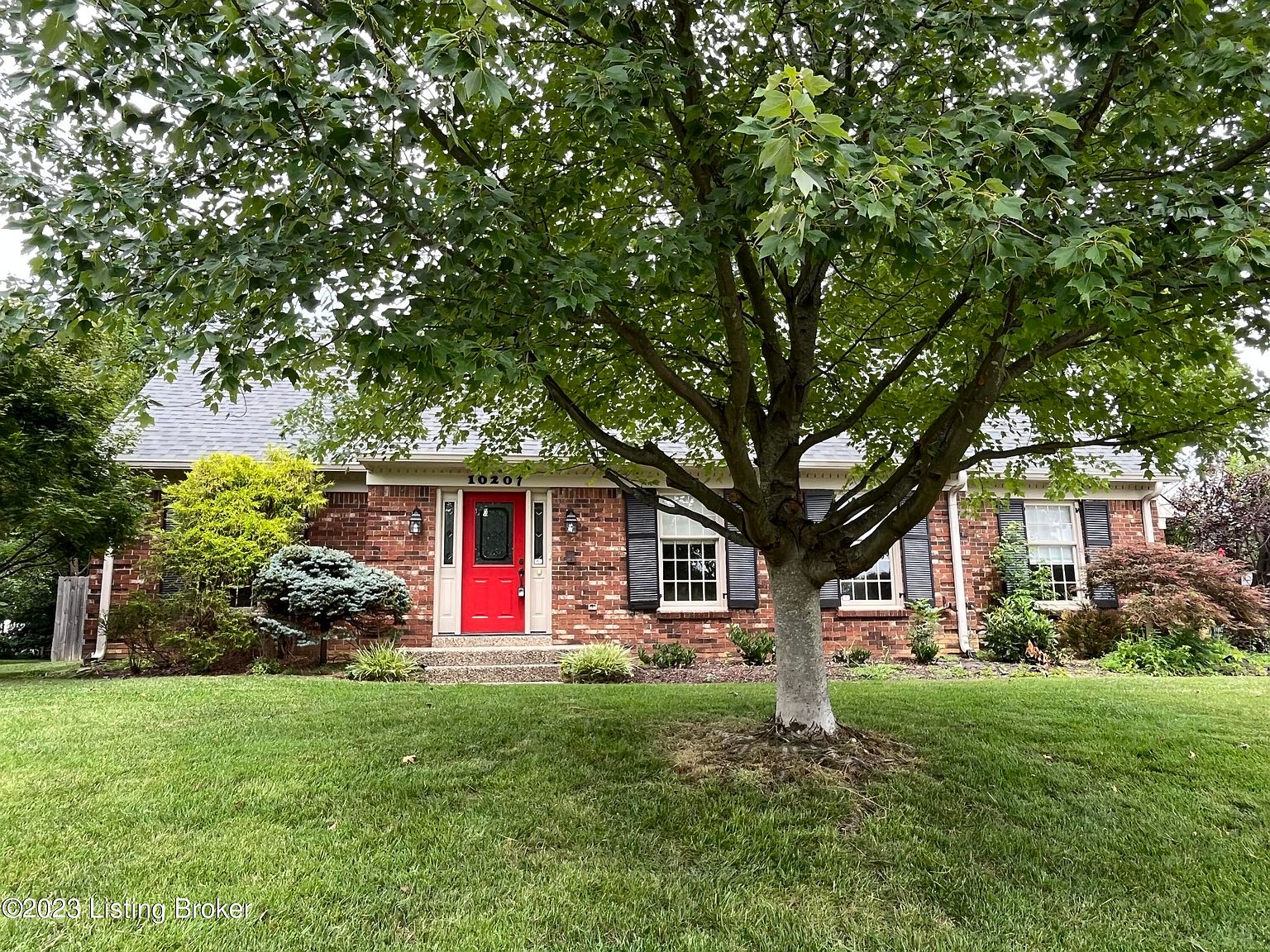 10207 Windrow Ct, Louisville, KY 40223 MLS 1643803 Zillow