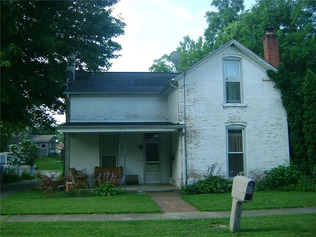 217 W Pine St photo 1